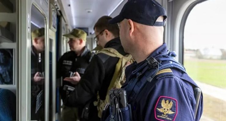 Pociągiem chciał nielegalnie przekroczyć granicę Rzeczypospolitej Polskiej