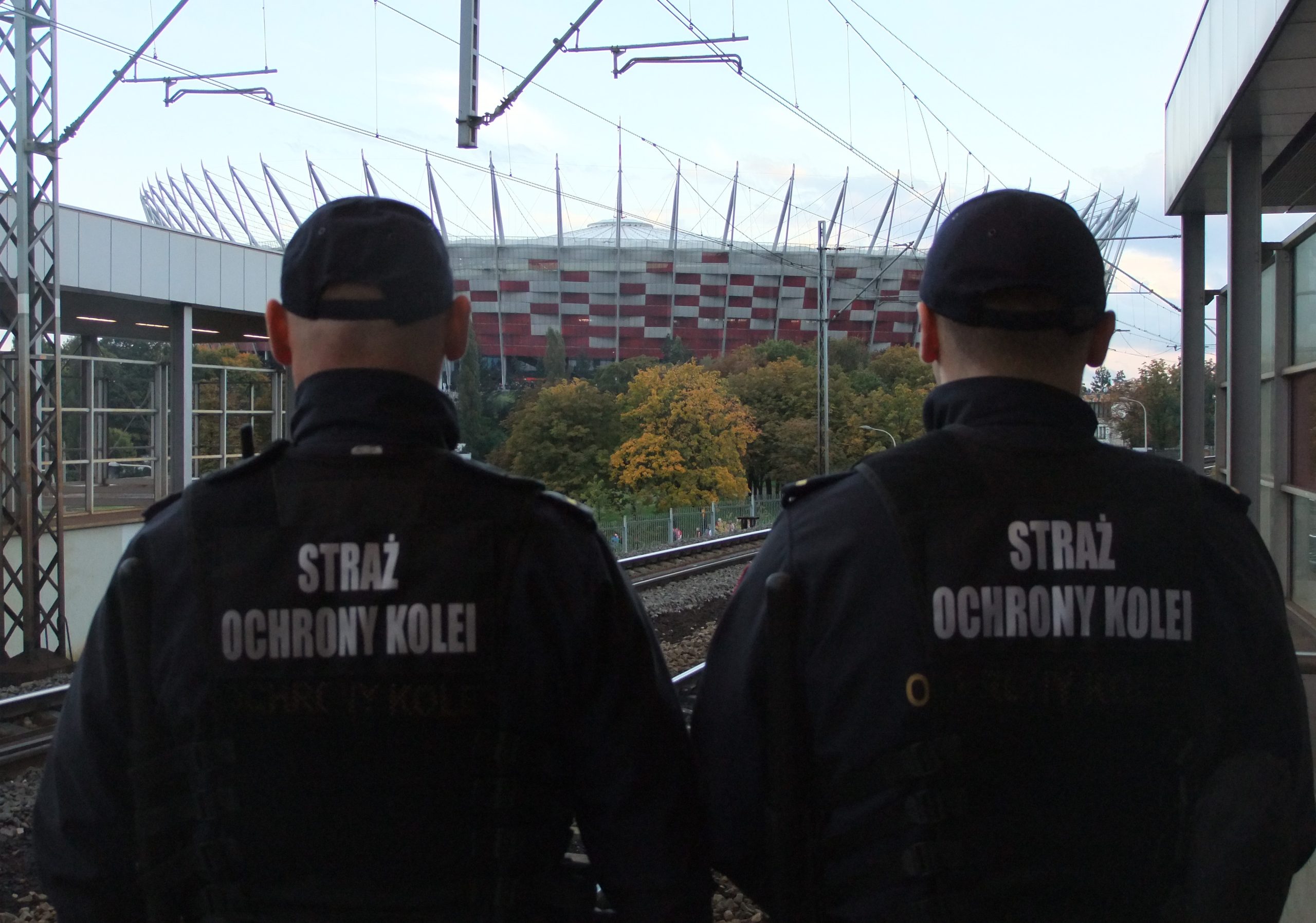 Warszawska SOK podejmuje działania podczas meczu eliminacyjnego Mistrzostw Europy na Stadionie Narodowym