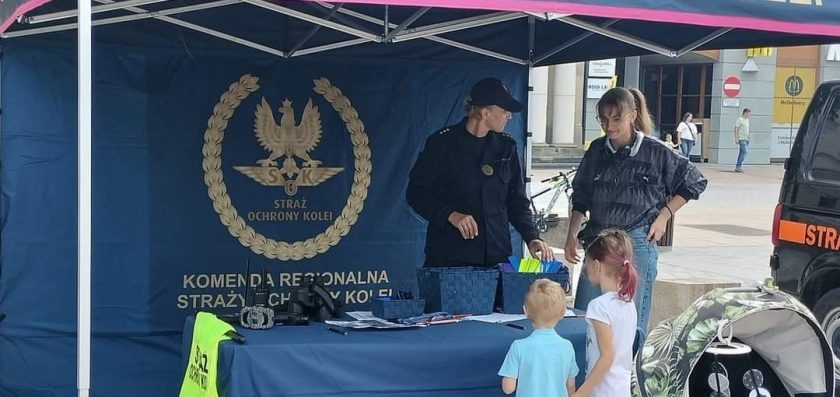Straż Ochrony Kolei uczestniczyła w pikniku edukacyjnym Kampanii ,,Kolejowe ABC’’ zorganizowanym przez Urząd Transportu Kolejowego