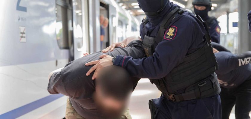 Funkcjonariusze SOK ujęli kieszonkowca na stacji
