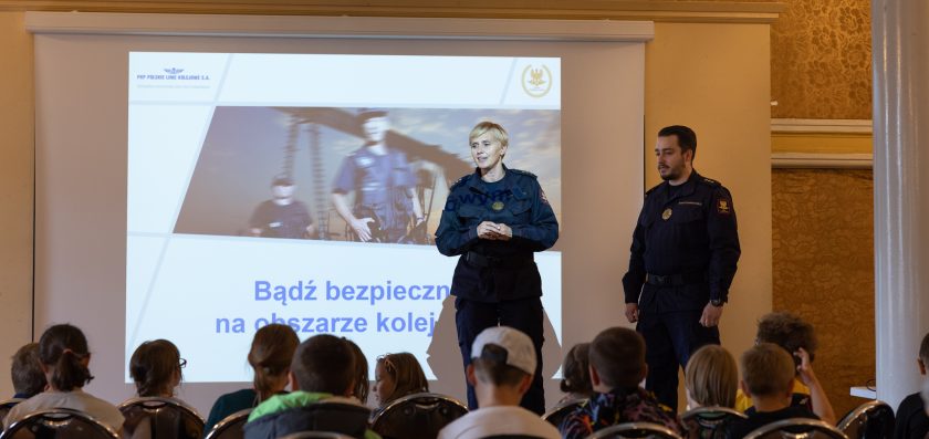 „Stacja Dzieci”: Funkcjonariusze SOK uczestniczyli w projekcie dydaktyczno-kulturalnym dla najmłodszych