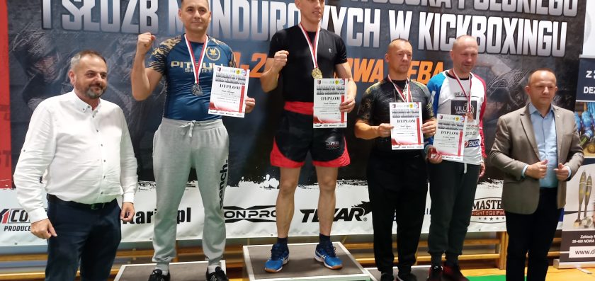Funkcjonariusz Straży Ochrony Kolei podwójnym medalistą Mistrzostw Polski Służb Mundurowych w Kickboxingu