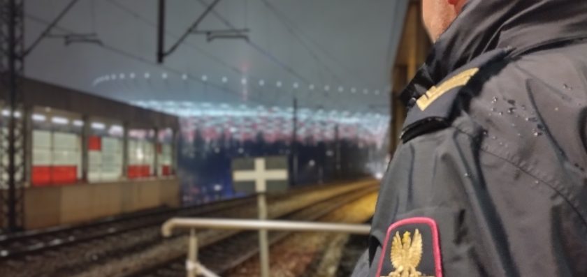 Warszawska SOK wśród służb zabezpieczających mecze reprezentacji Polski na Stadionie Narodowym
