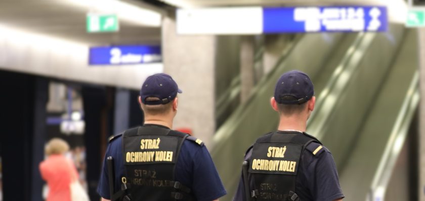 Szybka reakcja SOK i ochrony dworca wobec kobiety leżącej na torach Dworca Centralnego