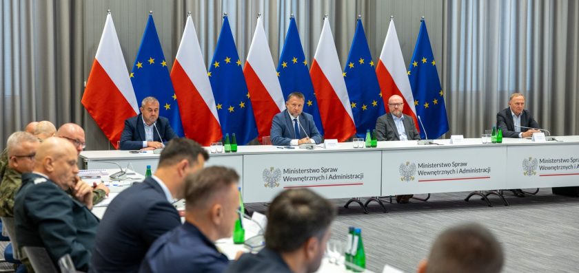 Odprawa z szefami służb i wojewodami na temat sytuacji na granicach RP