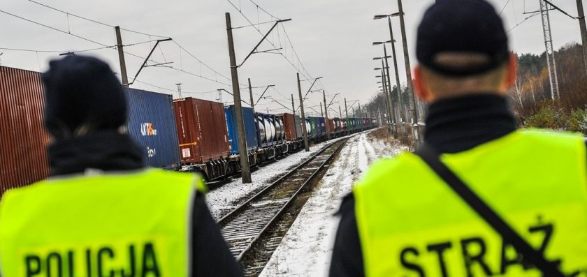 Interwencja zakończona zatrzymaniem poszukiwanego 42-latka