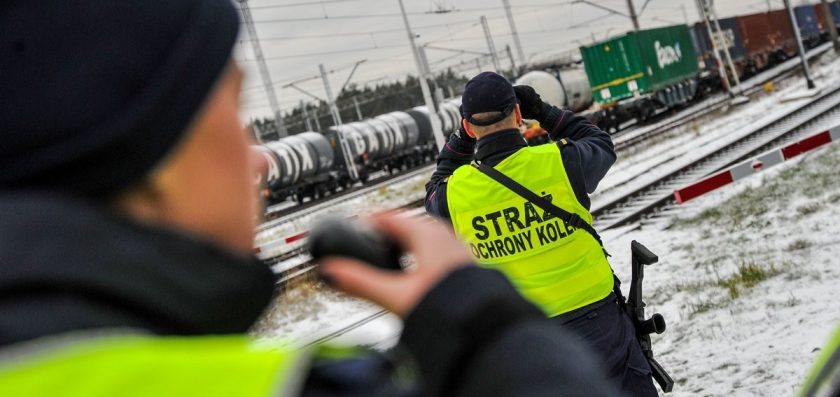 Incydent na torach w województwie lubelskim. Zatrzymano Obywatela Mołdawii z elektroniką i rosyjskimi dokumentami