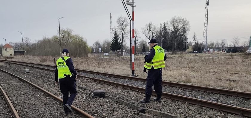 Funkcjonariusze Straży Ochrony Kolei udaremnili kradzież przewodów ze stacji Szprotawa