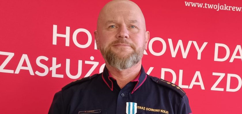 Gdański funkcjonariusz SOK uhonorowany odznaką „Honorowy Dawca Krwi – Zasłużony dla Zdrowia Narodu”