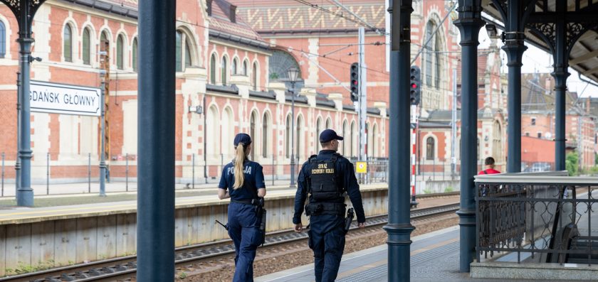Areszt dla 23-latka za posiadanie materiałów z pornografią