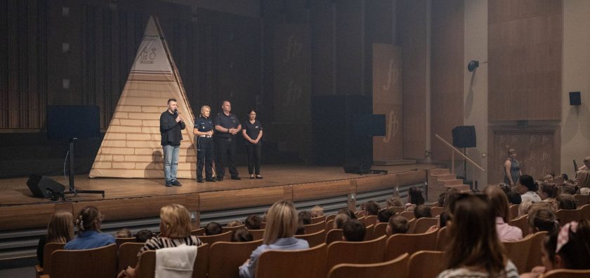 Bezpieczeństwo przez zabawę. Edukacyjny musical dla dzieci w Operze i Filharmonii Podlaskiej