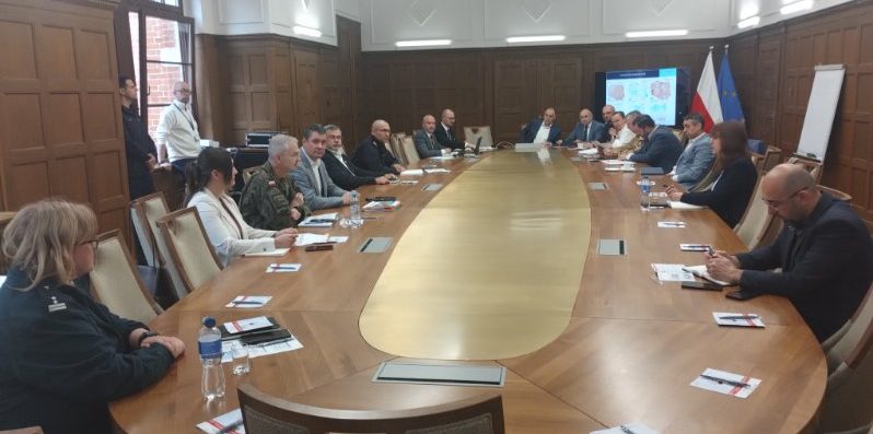 Posiedzenie Wojewódzkiego Zespołu Zarządzania Kryzysowego – „Bezpieczne Wakacje 2026”