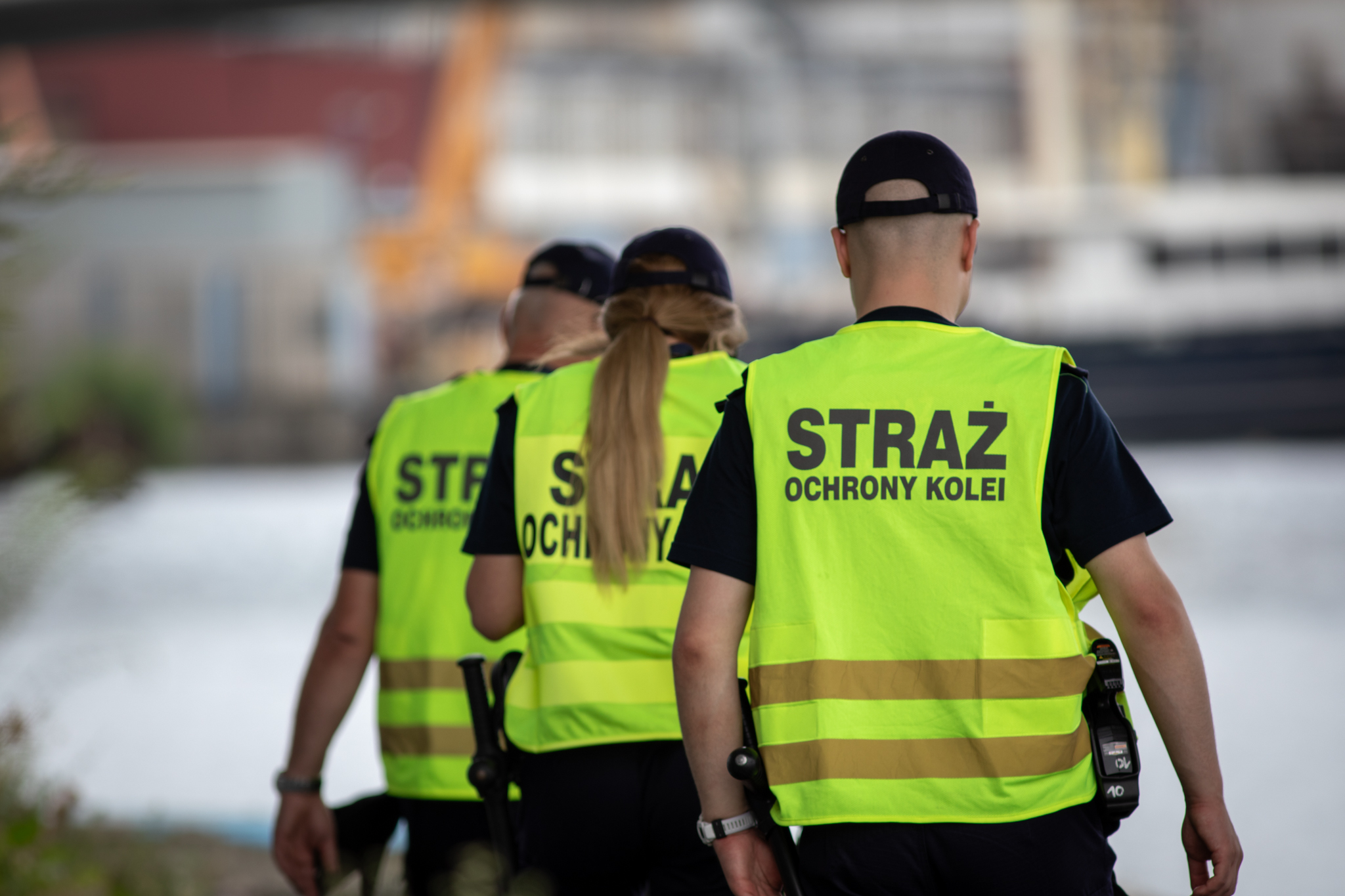 Stalowe elementy konstrukcyjne mostu kolejowego znajdowały się na złomowisku