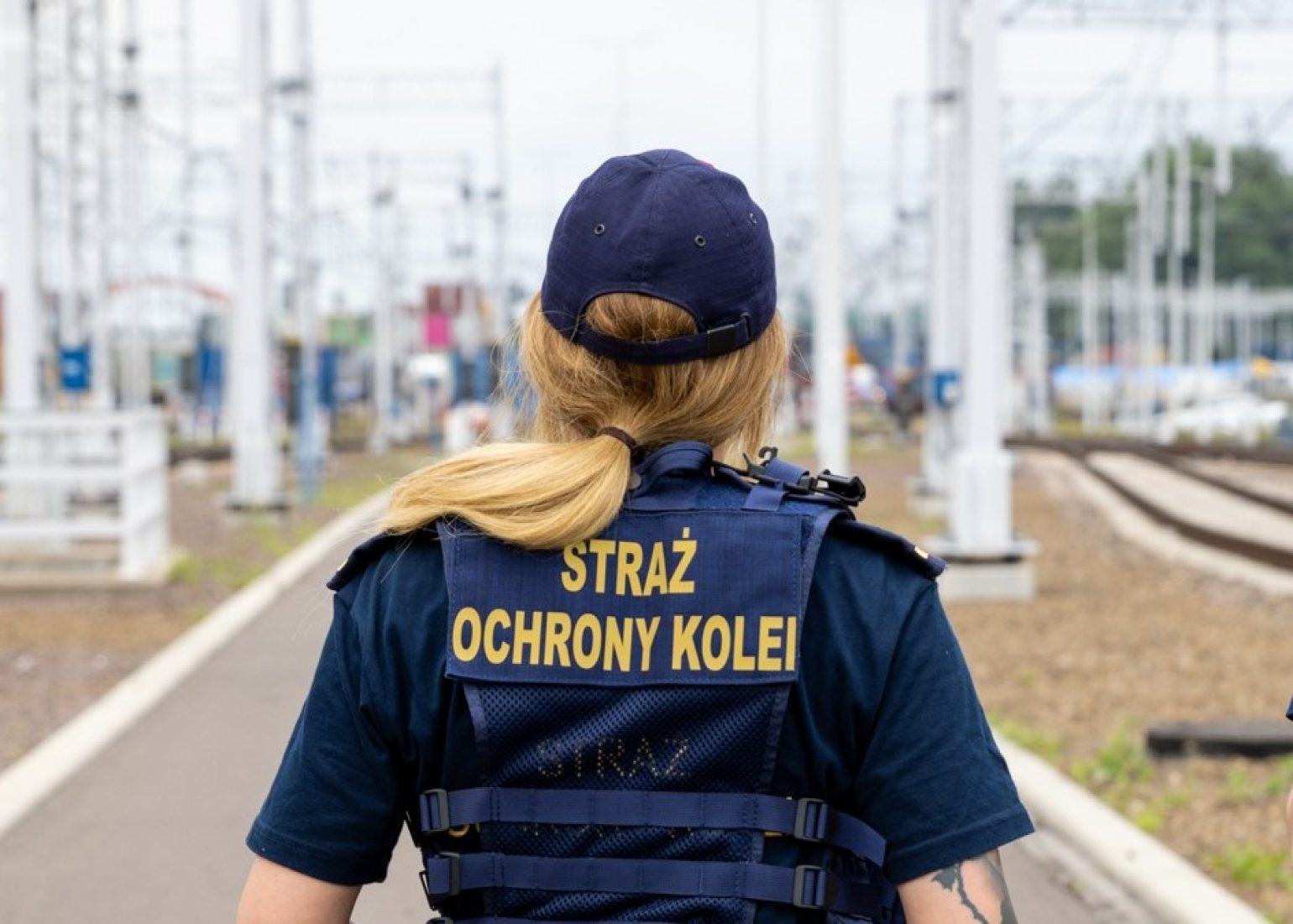 Funkcjonariuszka Straży Ochrony Kolei