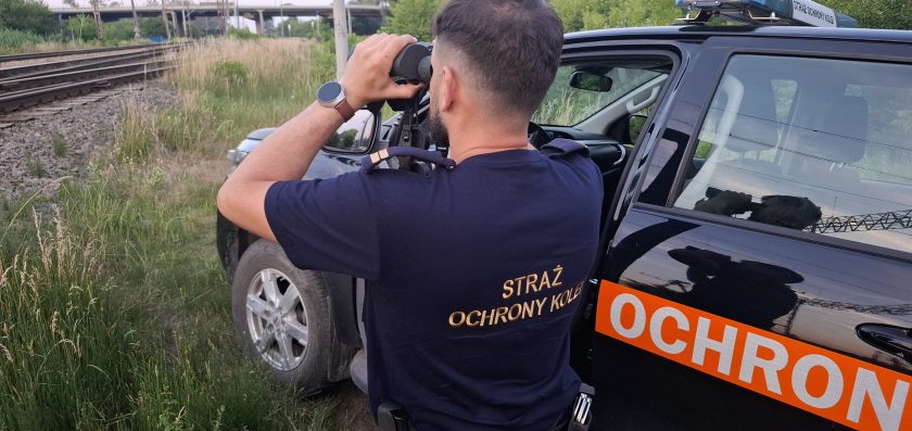 Niebezpieczna zabawa na torach. Funkcjonariusze SOK ujęli trzech nieletnich