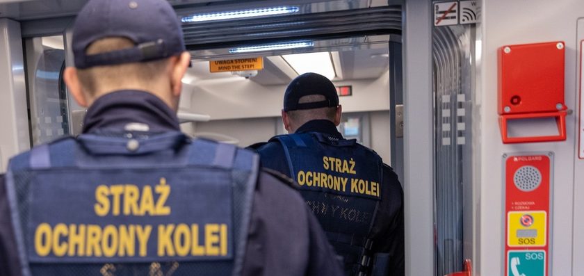 Pasażer pociągu POLREGIO zaciągnął hamulec bezpieczeństwa