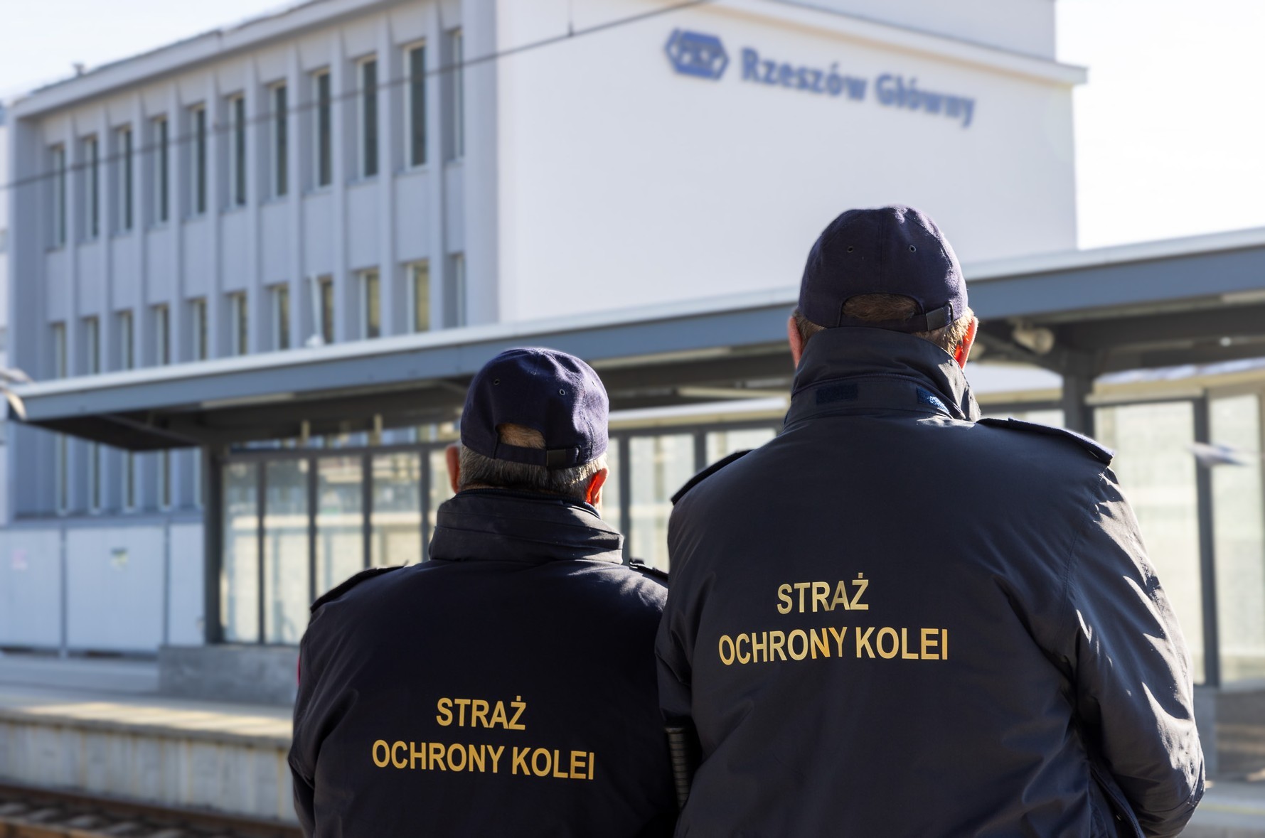 Bójka na peronie, zareagował funkcjonariusz SOK po służbie