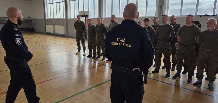 Wspólne szkolenie funkcjonariuszy SOK, żołnierzy i policjantów