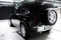 samochód Land Rover Defender