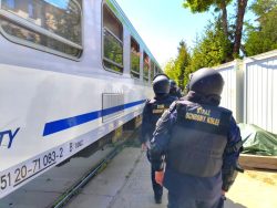 Ćwiczenia funkcjonariuszy SOK i Nieetatowego Pododdziału Prewencji Policji w Białymstoku