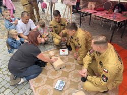 Iławscy funkcjonariuszy SOK wsparli zbiórkę na defibrylator AED