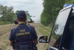 ????????????? Ćwiczenia „Ostrołęka 2025” – wspólne działania służb na szlaku kolejowym