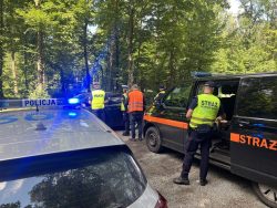 Wspólne działania funkcjonariuszy SOK, policjantów i kolejarzy