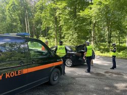 Wspólne działania funkcjonariuszy SOK, policjantów i kolejarzy