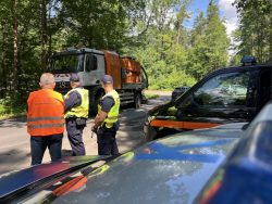 Wspólne działania funkcjonariuszy SOK, policjantów i kolejarzy