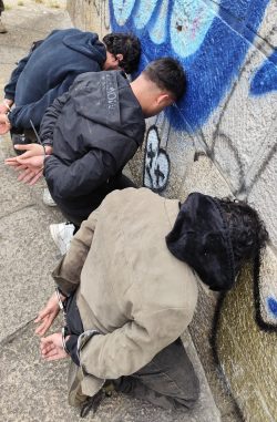 Afgańscy migranci schwytani przez funkcjonariuszy Straży Ochrony Kolei
