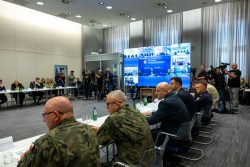 Odprawa z szefami służb i wojewodami na temat sytuacji na granicach RP