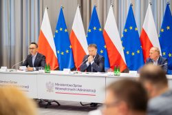 Odprawa służb w MSWiA z udziałem Komendanta Głównego SOK