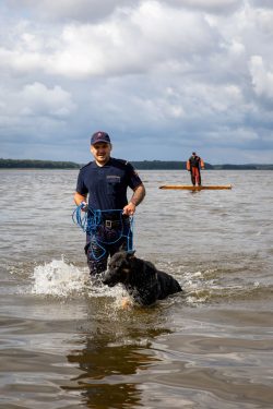 Czarne areną III Ćwiczeń Psów Służbowych Formacji Mundurowych
