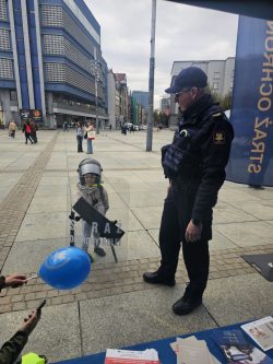 Komenda Regionalna Straży Ochrony Kolei w Katowicach partnerem wydarzenia „Świeć przykładem – noś odblaski”