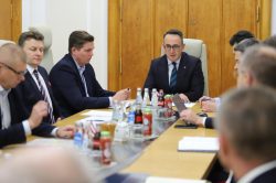 Po aktach dywersji Ministerstwo Infrastruktury intensyfikuje współpracę Straży Ochrony Kolei z innymi służbami