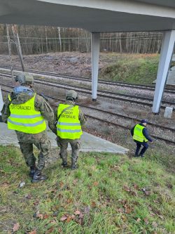 Straż Ochrony Kolei wspierana przez WOT