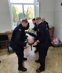 Funkcjonariusze Straży Ochrony Kolei zdobywali umiejętności z kwalifikowanej pierwszej pomocy