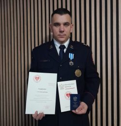 Komendant z Tczewa odznaczony medalem „Honorowy Dawca Krwi – Zasłużony dla Zdrowia Narodu”