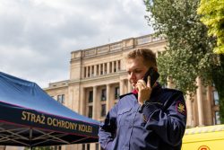 Mężczyźni w służbie bezpieczeństwa polskiej kolei