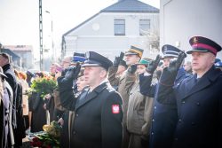 W hołdzie Żołnierzom Wyklętym funkcjonariusze Straży Ochrony Kolei