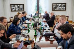 Wandalizm w przestrzeni publicznej – państwo, służby i Straż Ochrony Kolei łączą siły