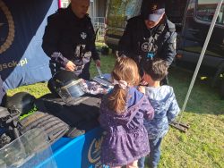 Funkcjonariusze Straży Ochrony Kolei wsparli piknik charytatywny