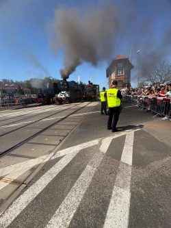 Funkcjonariusze Straży Ochrony Kolei czuwali nad bezpieczeństwem uczestników jubileuszowej XXX Parady Parowozów w Wolsztynie