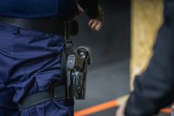 Trening strzelecki – kluczowy element wyszkolenia funkcjonariuszy SOK