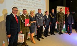 Funkcjonariusze SOK odznaczeni za honorowe krwiodawstwo