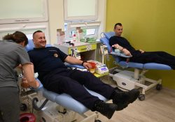 Funkcjonariusze SOK wsparli akcję krwiodawstwa „Na Straży Życia”