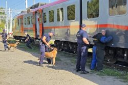 Łódzkie psy służbowe SOK i Policji w akcji – ćwiczenia na kolei