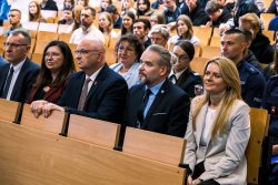Przyszłość w mundurze – poznaj, zdecyduj, działaj.
