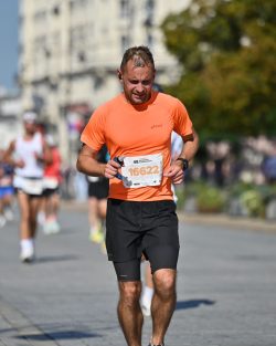 Funkcjonariusz SOK z Działdowa ukończył 48. Maraton Warszawski