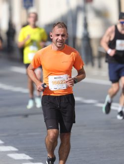Funkcjonariusz SOK z Działdowa ukończył 48. Maraton Warszawski